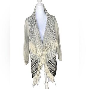 Umgee Women’s Boho Chunky Fringe Open Front Sweater Cardigan Poncho Size Small